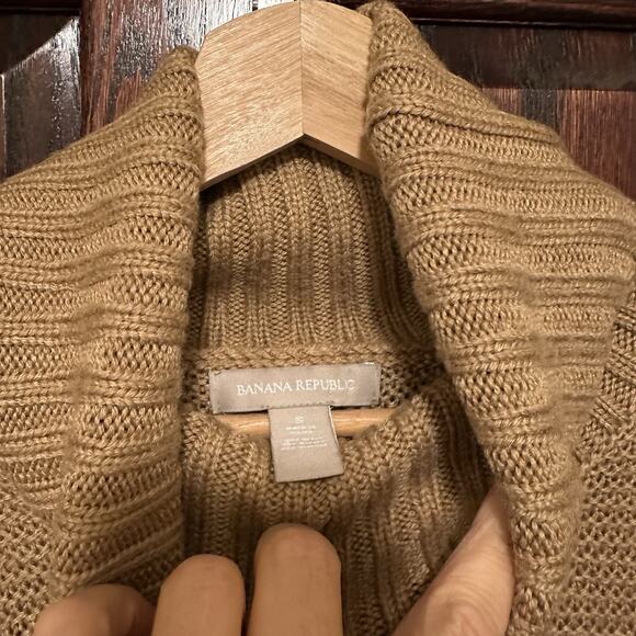 Banana Republic Women’s Textured Turtleneck Pullover Sweater Size S Tan - Picture 2 of 3